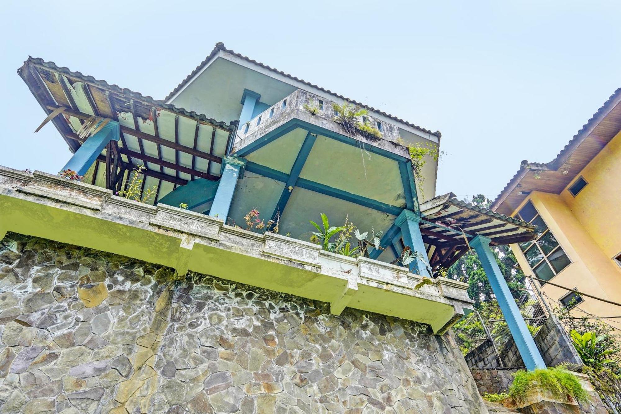 Spot On 92388 Villa Segi Delapan Prigen Exteriör bild